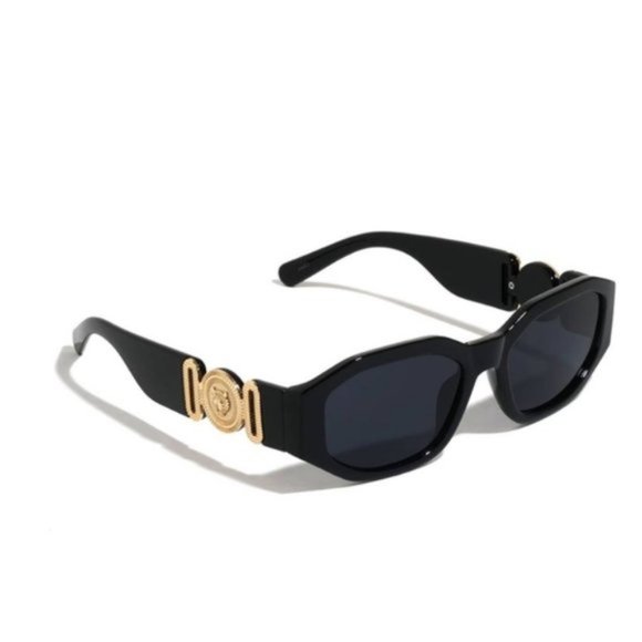 TRENDY BLACK SUNNIES - Picture 2 of 2